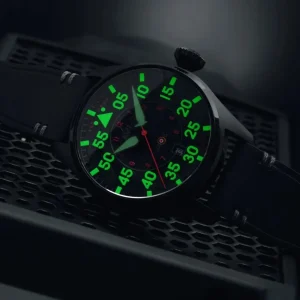 Homme AVI-8 Montre Hawker Hurricane L&rsquo;ombre de la nuit AV-4097-05